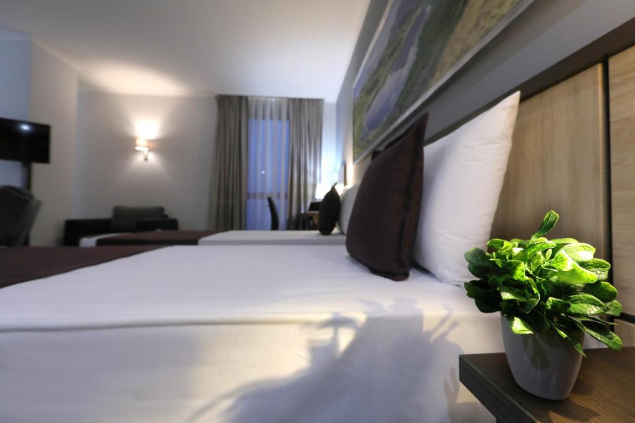 Mercure Tetovo Exterior foto